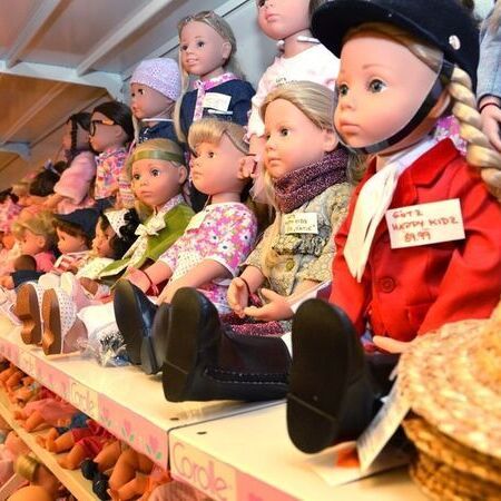 Puppen bei Spielwaren Bannert in Wien