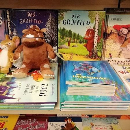 Kinderbücher bei Spielwaren Bannert in Wien