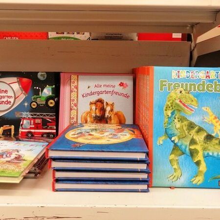 Kinderbücher bei Spielwaren Bannert in Wien