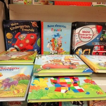 Kinderbücher bei Spielwaren Bannert in Wien
