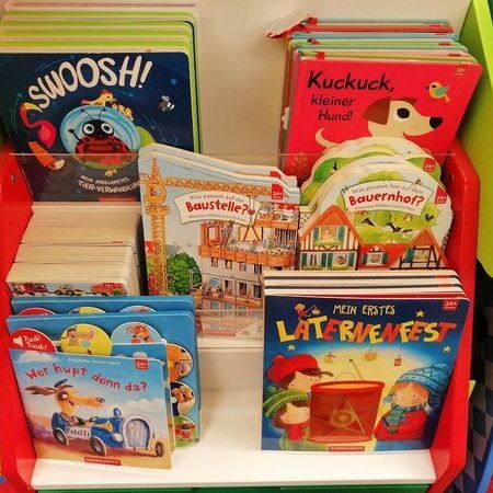Kinderbücher bei Spielwaren Bannert in Wien