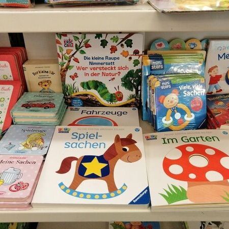 Kinderbücher bei Spielwaren Bannert in Wien