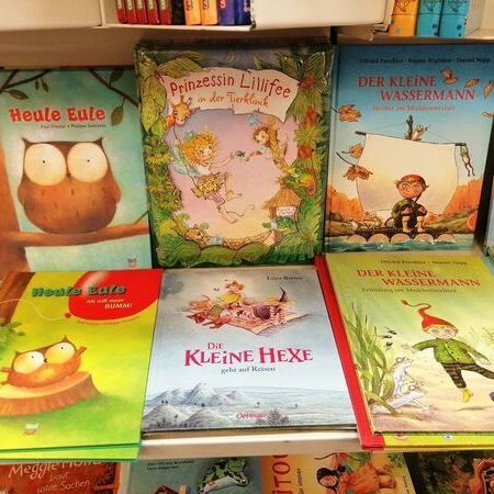 Kinderbücher bei Spielwaren Bannert in Wien
