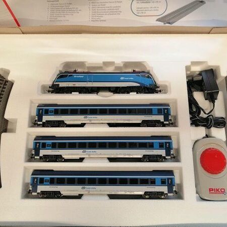 Piko H0 Startpackungen