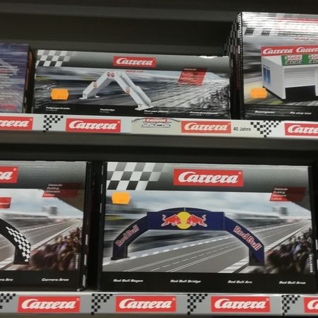 Carrera - Rennbahnen und RC Fahrzeuge!